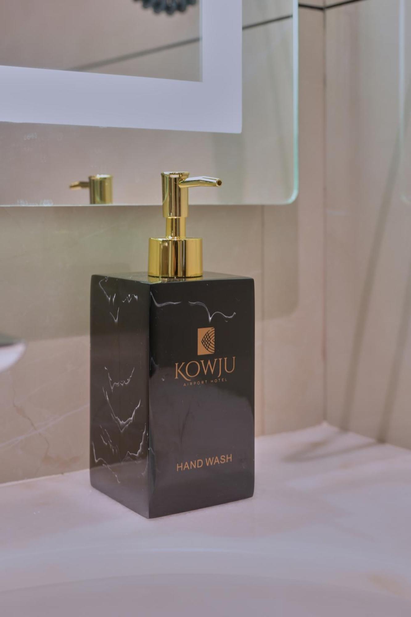 Kowju Airport Hotel Calicut Kondotty 外观 照片
